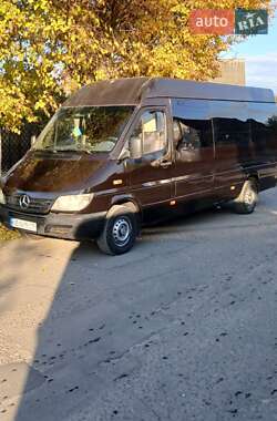 Mercedes-Benz Sprinter  2002