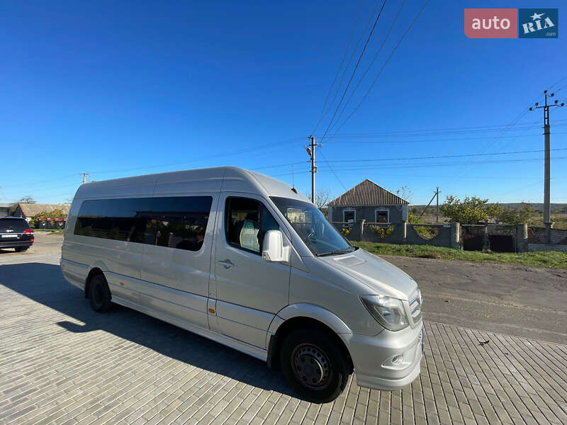 Туристический / Междугородний автобус Mercedes-Benz Sprinter
