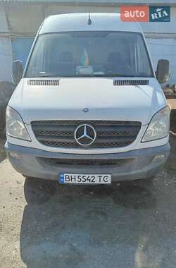 Mercedes-Benz Sprinter  2012