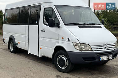 Mercedes-Benz Sprinter 2000