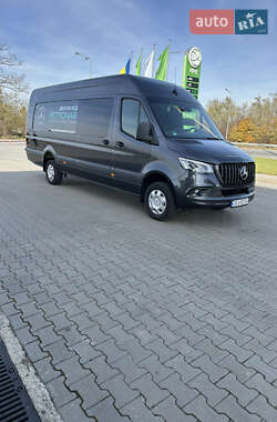 Mercedes-Benz Sprinter  2021
