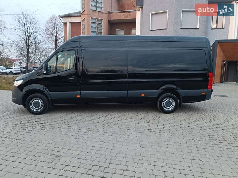 Грузовой фургон Mercedes-Benz Sprinter