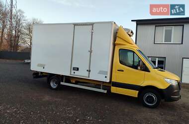 Mercedes-Benz Sprinter  2021