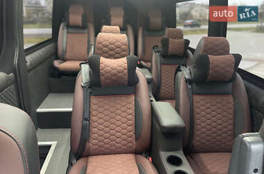 Mercedes-Benz Sprinter  2021