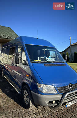 Mercedes-Benz Sprinter 2004