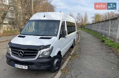 Mercedes-Benz Sprinter  2011