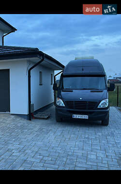 Mercedes-Benz Sprinter  2011