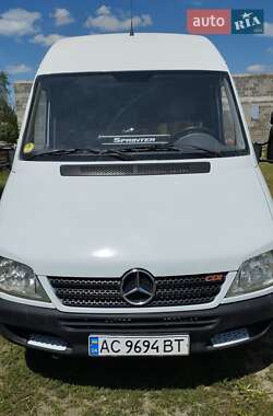 Mercedes-Benz Sprinter  2004