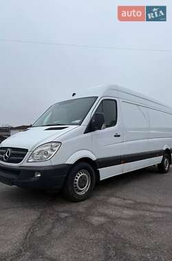 Mercedes-Benz Sprinter  2012