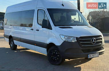 Mercedes-Benz Sprinter  2019