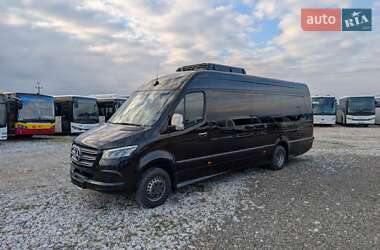 Mercedes-Benz Sprinter  2021