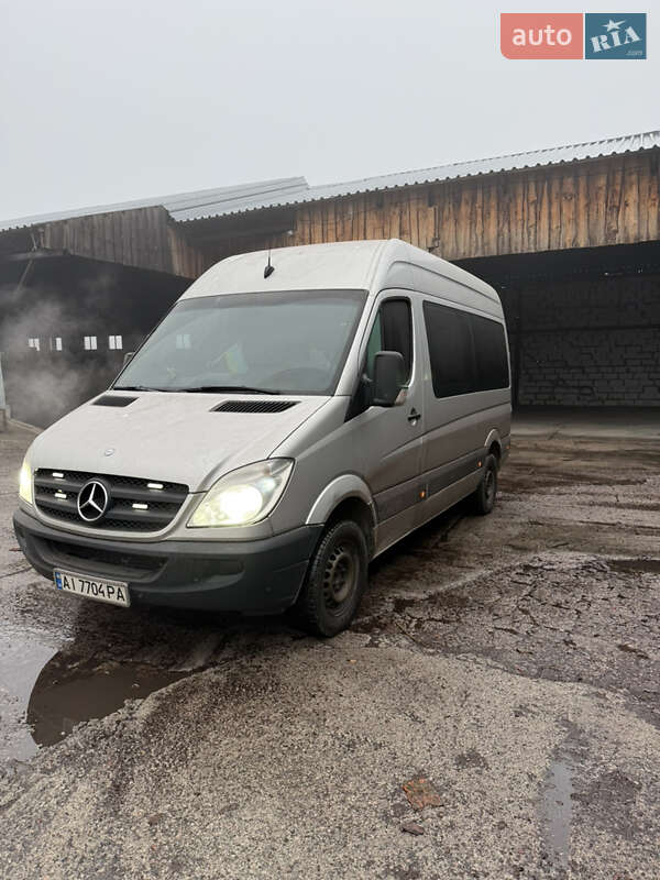 Универсал Mercedes-Benz Sprinter