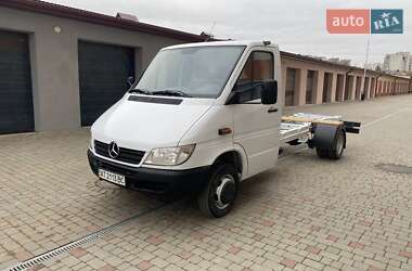 Mercedes-Benz Sprinter  2004