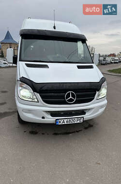 Mercedes-Benz Sprinter  2011