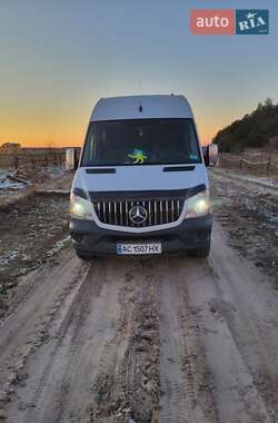 Mercedes-Benz Sprinter  2015
