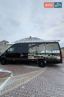 Mercedes-Benz Sprinter  2021