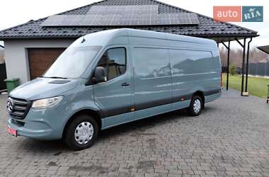 Mercedes-Benz Sprinter  2021