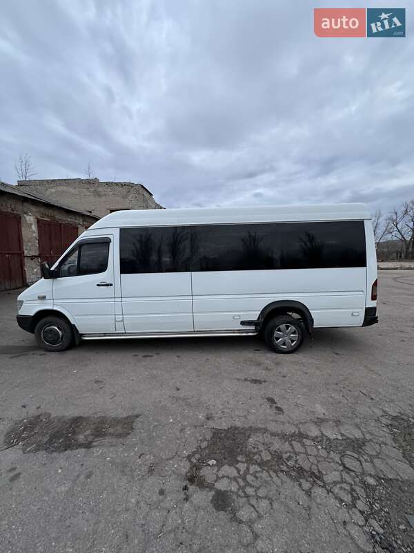 Городской автобус Mercedes-Benz Sprinter