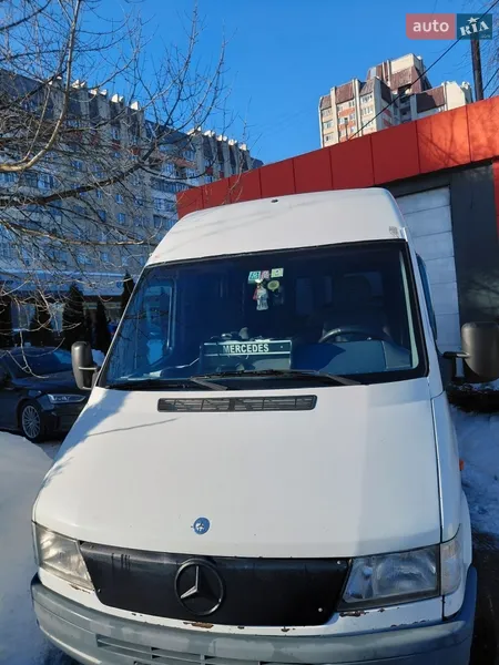 Mercedes-Benz Sprinter