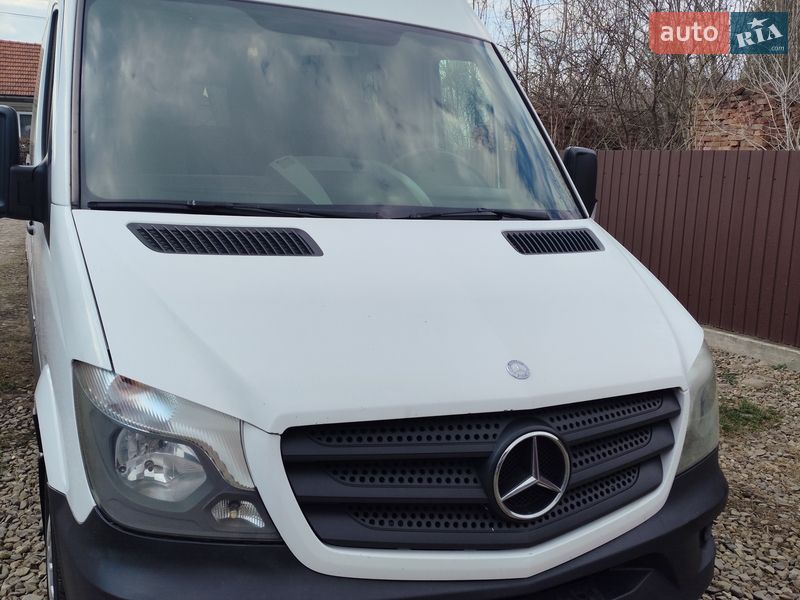 Універсал Mercedes-Benz Sprinter