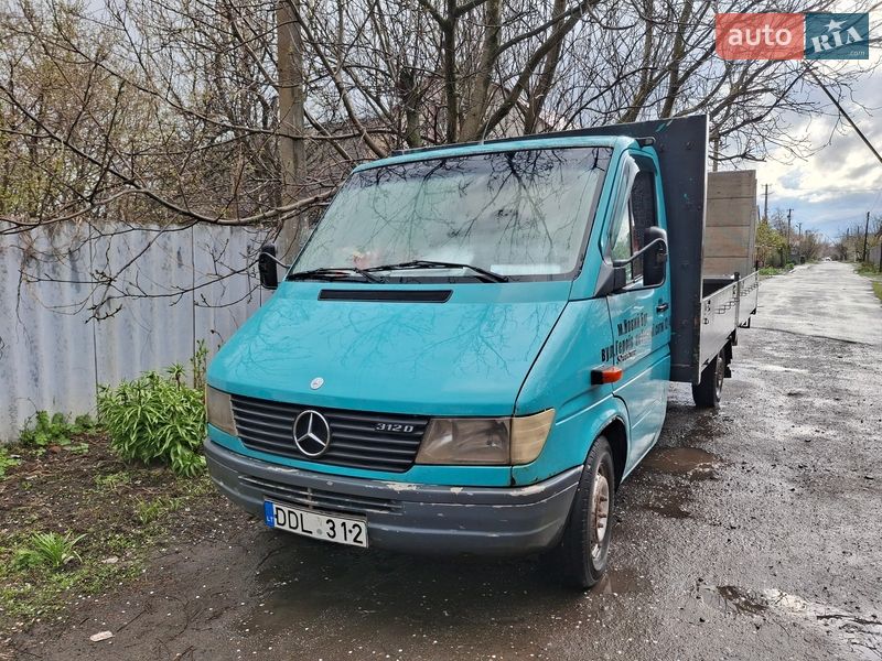 Mercedes-Benz Sprinter