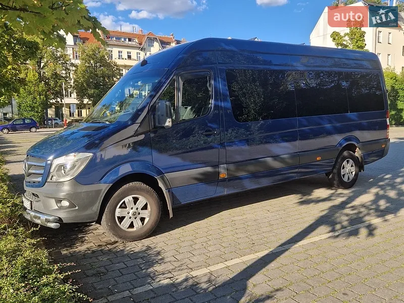 Mercedes-Benz Sprinter 2013
