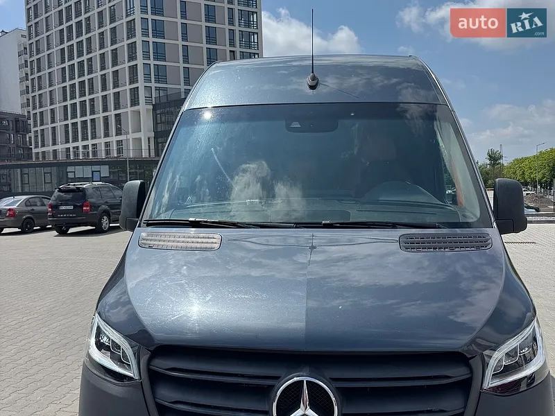 Mercedes-Benz Sprinter