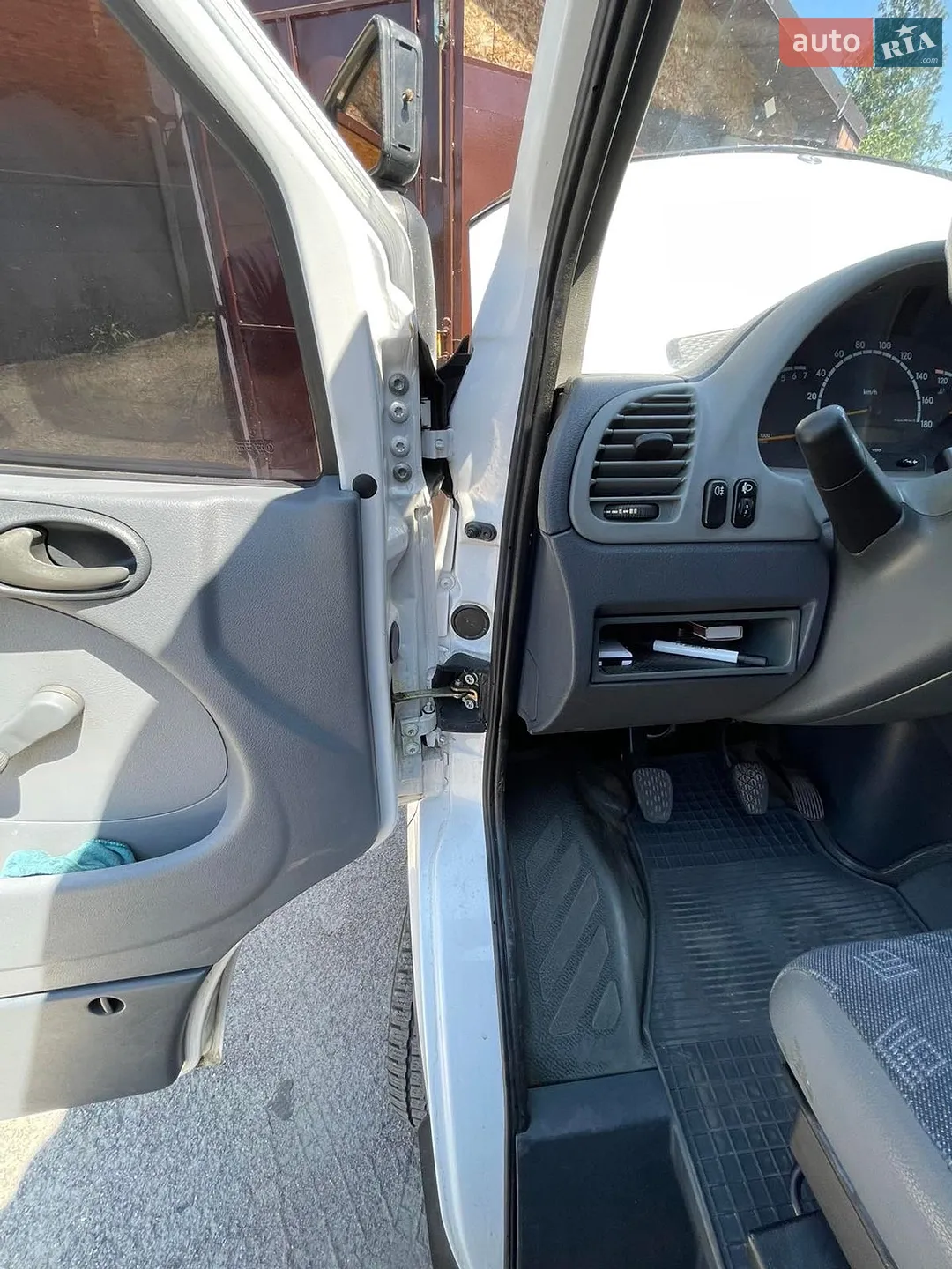 Mercedes-Benz Sprinter 2005 VIN WDB9036631R831072 фото оголошення 3 з 32