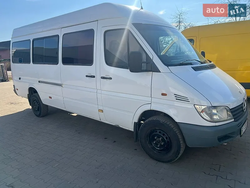 Mercedes-Benz Sprinter 2000