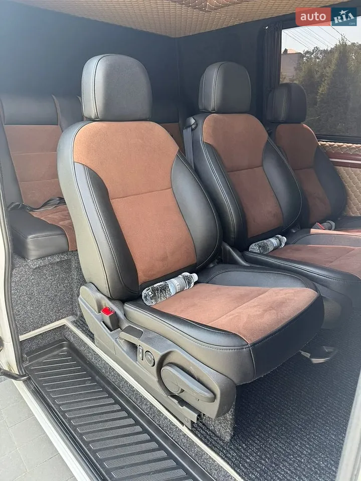 2010 Mercedes-Benz Sprinter - мініатюра 3