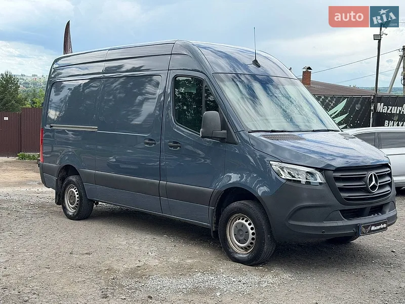 Mercedes-Benz Sprinter