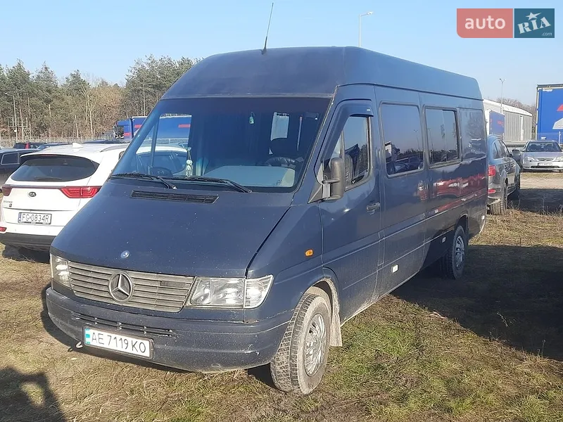 Mercedes-Benz Sprinter