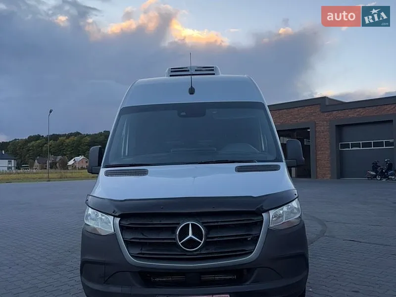 Mercedes-Benz Sprinter