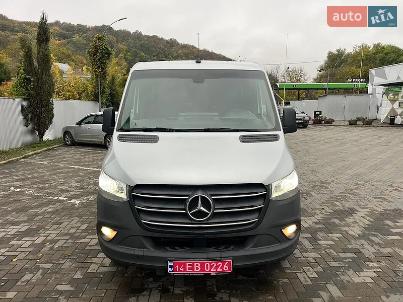 Mercedes-Benz Sprinter