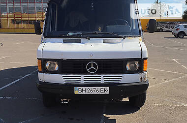 Mercedes-Benz T1  1993