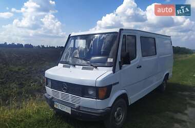 Mercedes-Benz T1  1992