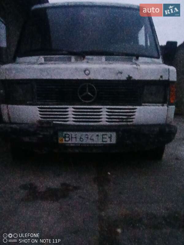 Хетчбек Mercedes-Benz T1