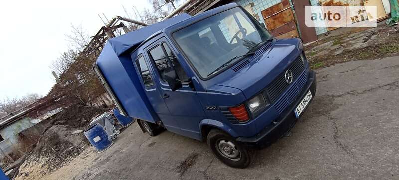 Грузопассажирский фургон Mercedes-Benz T1