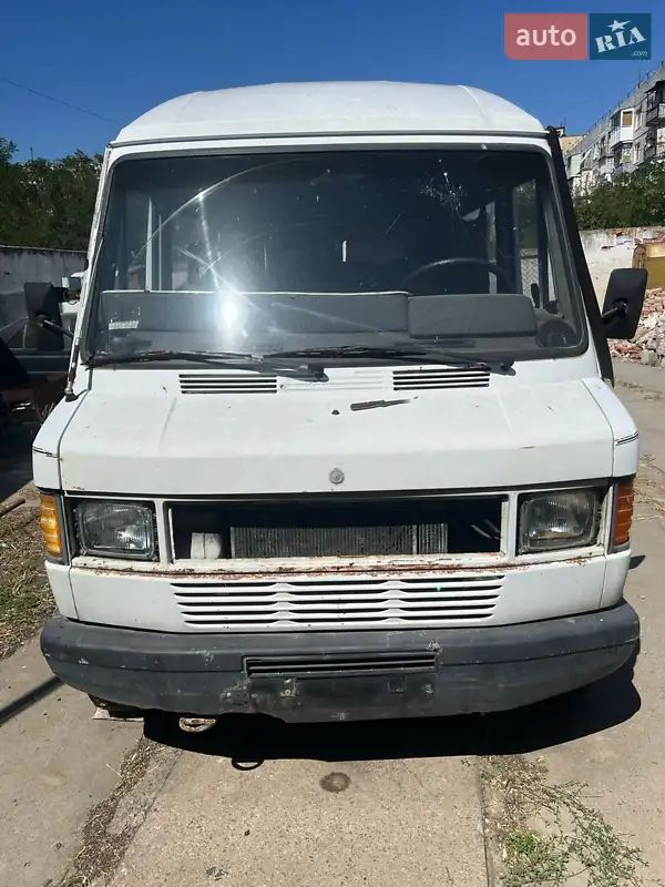 Mercedes-Benz T1 1995