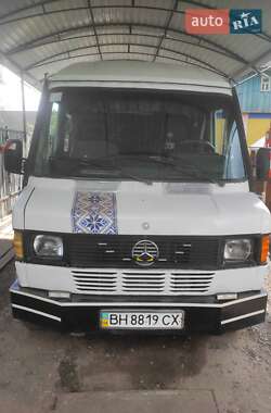 Mercedes-Benz T1  1991