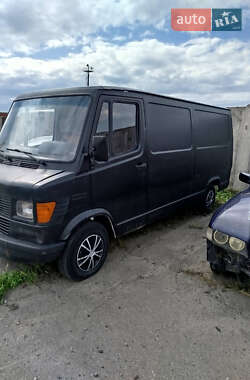 Mercedes-Benz T1 1993