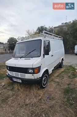 Mercedes-Benz T1  1994