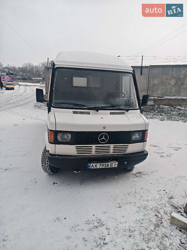 Микроавтобус грузовой (до 3,5т) Mercedes-Benz T1
