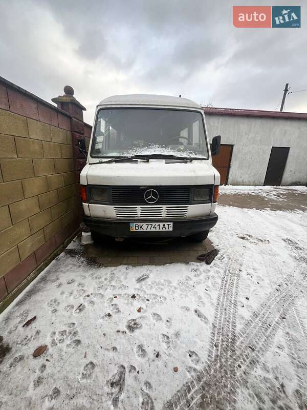 Універсал Mercedes-Benz T1