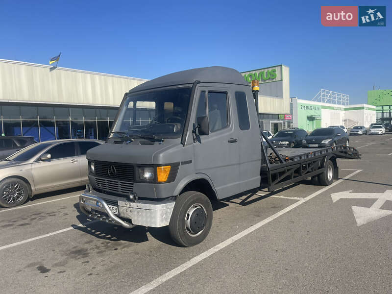 Эвакуатор Mercedes-Benz T1