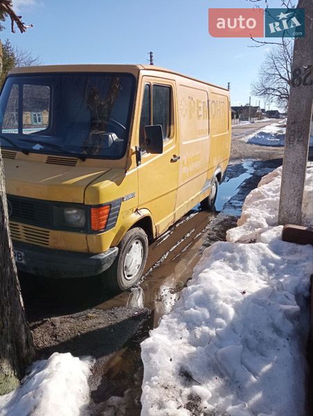 Минивэн Mercedes-Benz T1