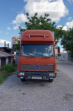 Mercedes-Benz T2  1995