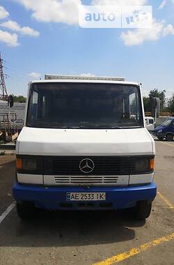 Mercedes-Benz T2 809 1996