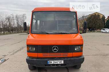 Mercedes-Benz T2  1994