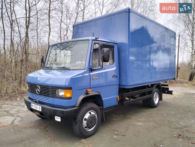 Вантажний фургон Mercedes-Benz T2